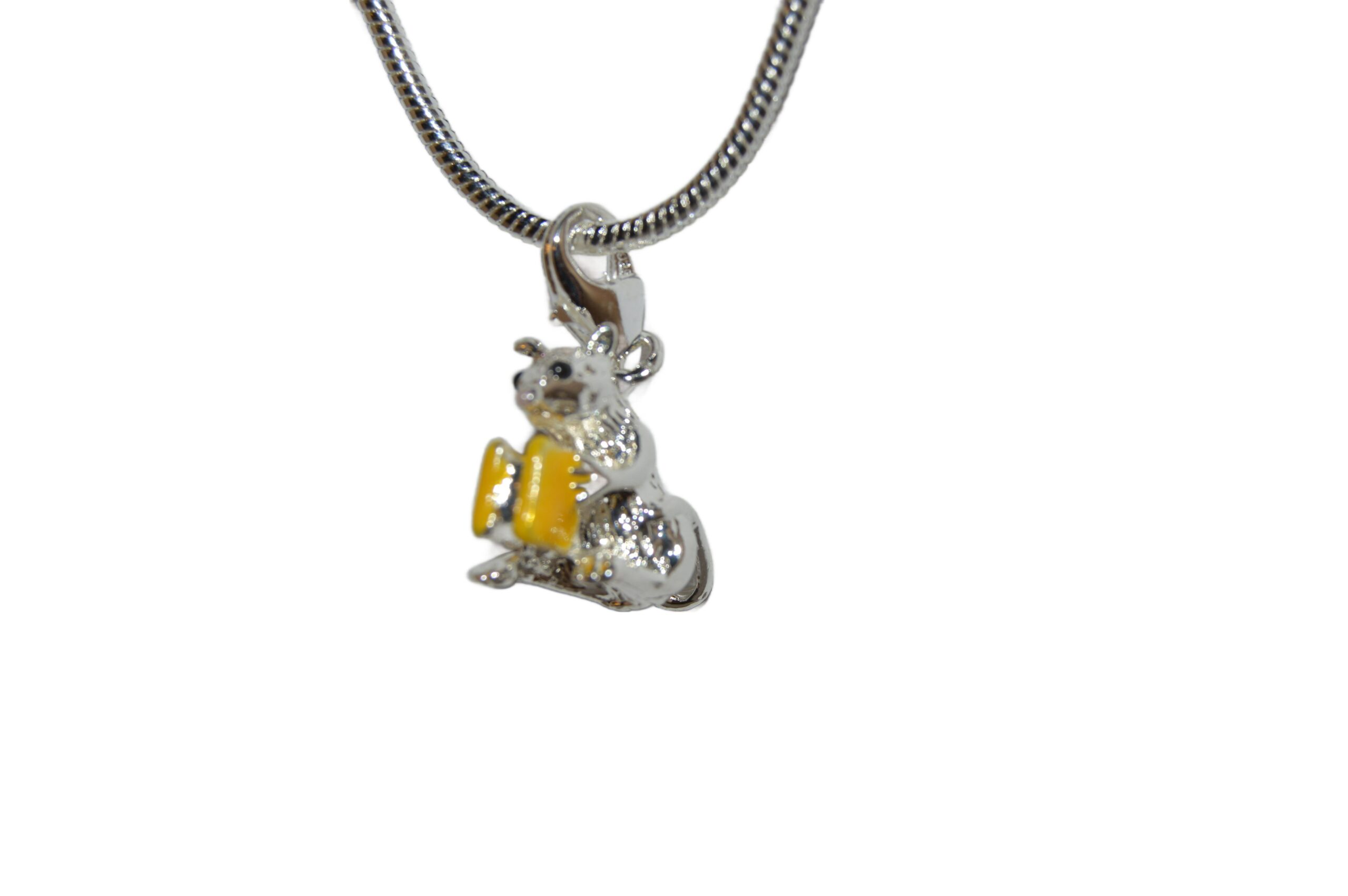 Charm Anhänger Maus mit Käse – Bild 5